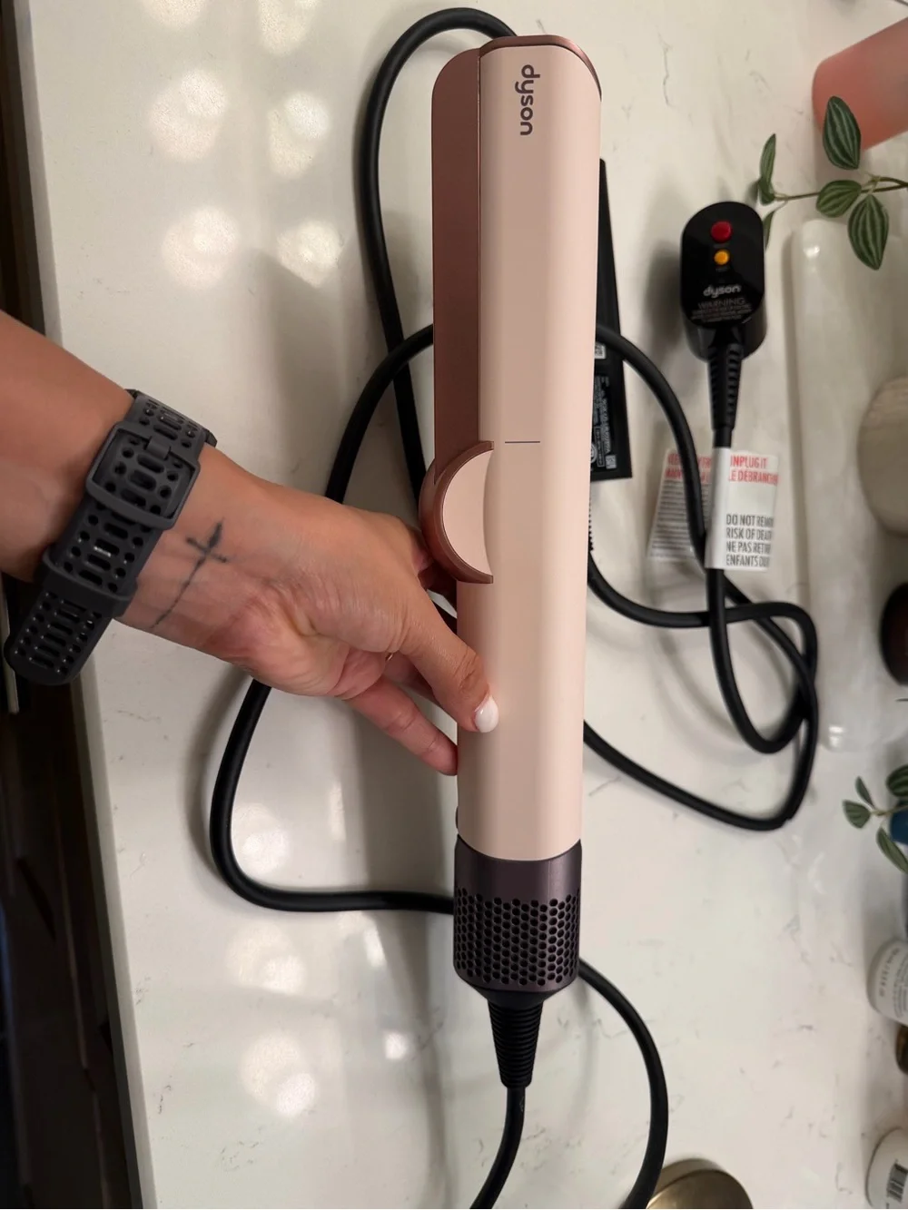 Dyson Airstrait wet to dry straightener
